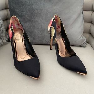 Ted Baker peach blossom heels